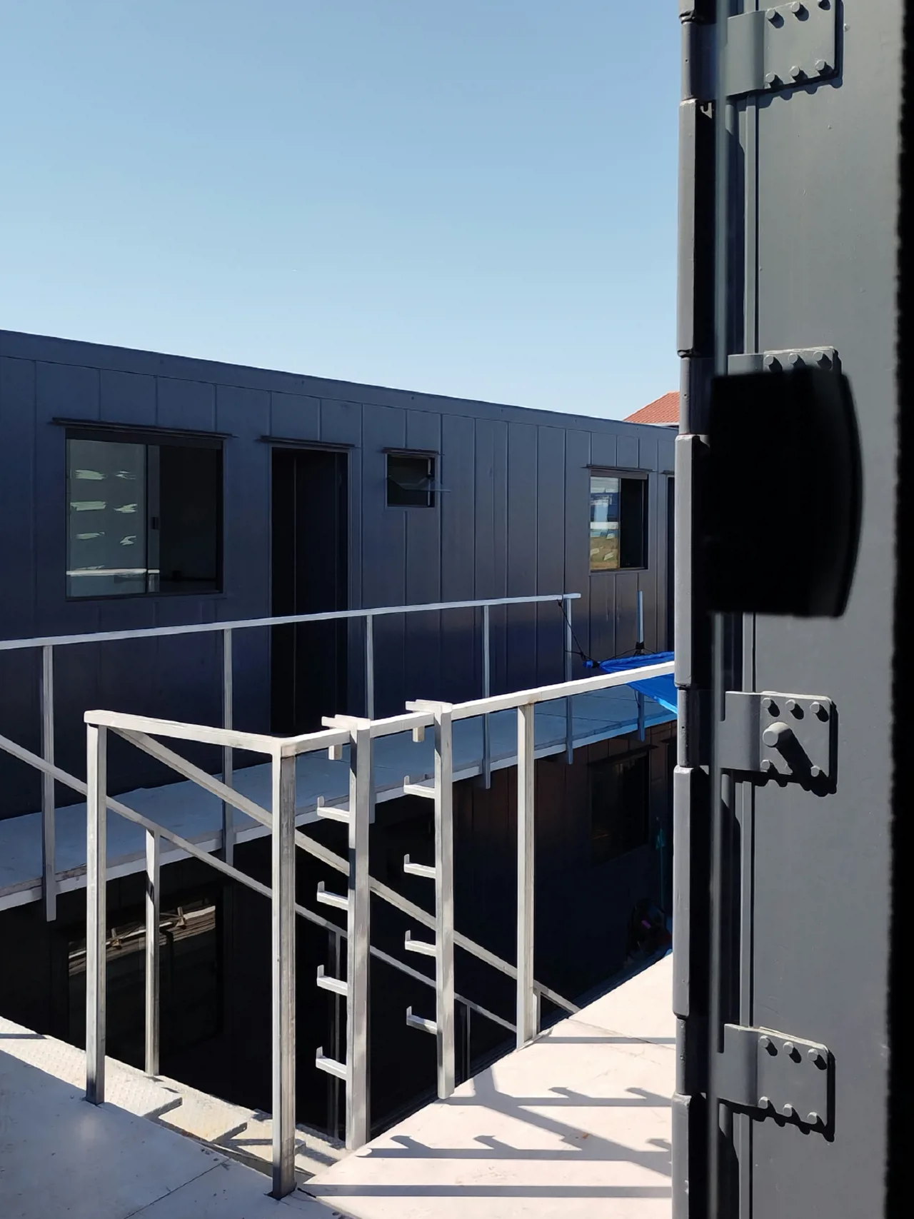 🏗️ Projeto em andamento...
Mais uma etapa sendo executada com materiais de alta qualidade, resistência e durabilidade.
➡️ Continue nos acompanhando e veja de perto cada detalhe e cada fase desse projeto até a sua conclusão.
➡️ Compartilhe com aquele amigo que está construindo ou pensando em construir.